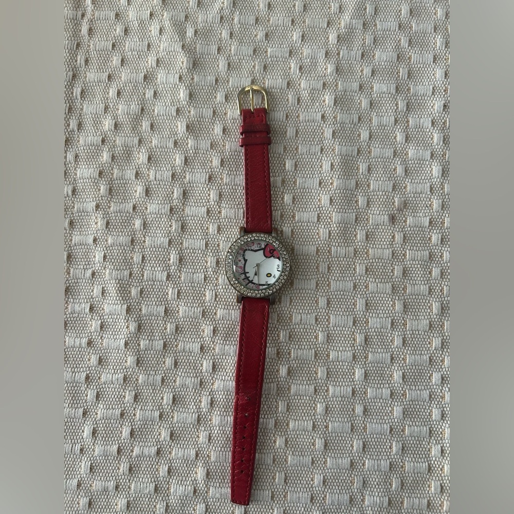 Red Hello Kitty Women's Watch /needs battery change